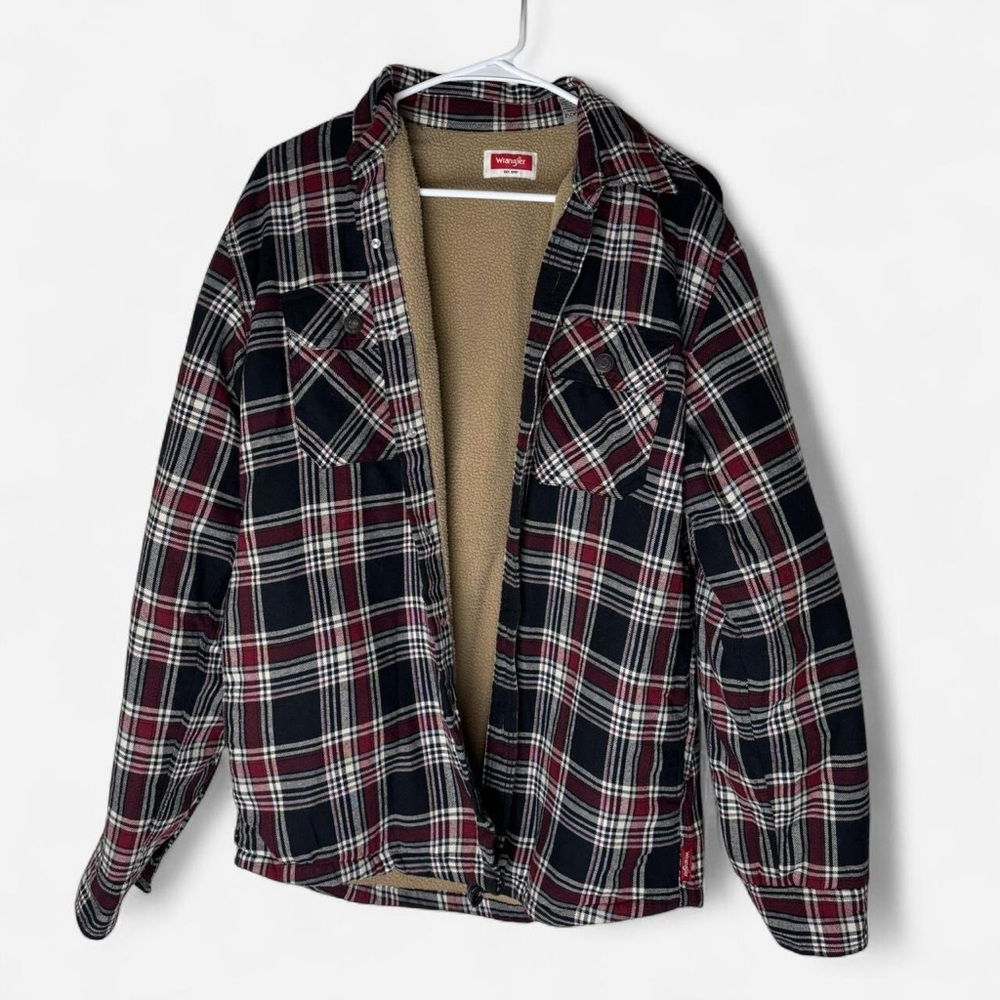 Size Small - Wrangler Shirt Jacket Shacket Fleece Lined Black And Red Plaid